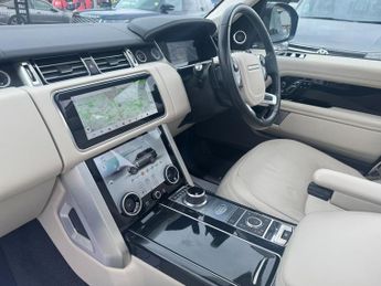 Land Rover Range Rover 3.0 SD V6 Westminster SUV 5dr Diesel Auto 4WD Euro 6 (s/s) (275 