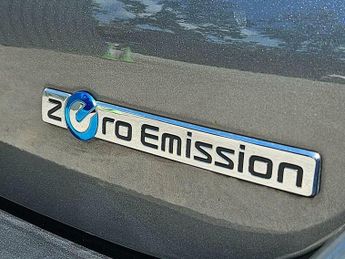 Nissan Leaf 24kWh Acenta Auto 5dr