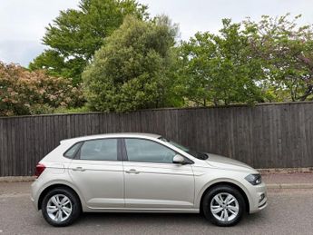 Volkswagen Polo SE TSI DSG