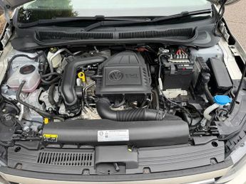 Volkswagen Polo SE TSI DSG