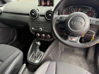 Audi A1 SPORTBACK TFSI S LINE