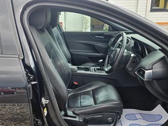Jaguar XE 2.0d R-Sport Euro 6 (s/s) 4dr