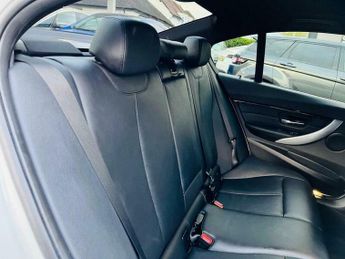 BMW 3 SERIES 2.0 320d M Sport Auto xDrive Euro 6 (s/s) 4dr