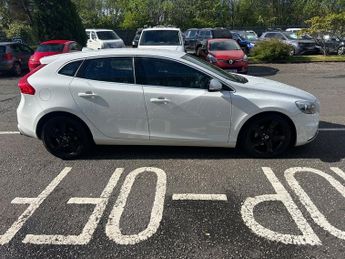 Volvo V40 D2 R-DESIGN