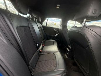 Audi Q2 1.6 TDI 30 S line SUV 5dr Diesel S Tronic Euro 6 (s/s) (116 ps)
