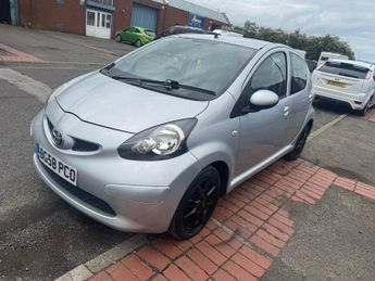 Toyota AYGO VVT-I PLATINUM