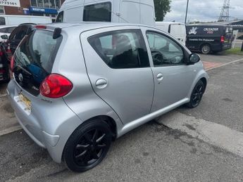 Toyota AYGO VVT-I PLATINUM