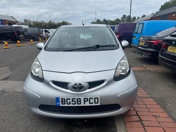 Toyota AYGO VVT-I PLATINUM