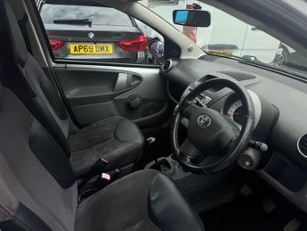 Toyota AYGO VVT-I PLATINUM