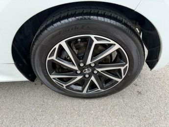 Toyota Yaris 1.5 VVT-h Design E-CVT Euro 6 (s/s) 5dr