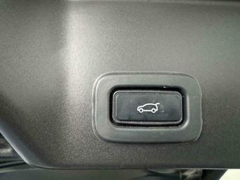 Land Rover Range Rover Evoque 2.0 Range Rover Evoque R-Dynamic SE D Auto 4WD 5dr