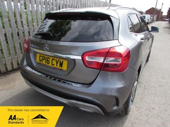 Mercedes GLA GLA 220 D 4MATIC AMG LINE