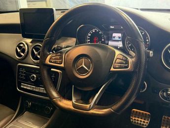 Mercedes-Benz CLA 1.6 CLA180 AMG Line Coupe 7G-DCT Euro 6 (s/s) 4dr