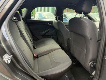 Ford Focus 1.0T EcoBoost ST-Line Auto Euro 6 (s/s) 5dr