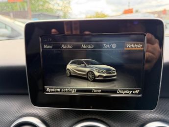 Mercedes-Benz A Class 1.5 A180d SE (Executive) Hatchback 5dr Diesel 7G-DCT Euro 6 (s/s