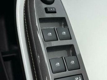 Vauxhall Ampera Electron Hatchback 5dr Petrol Plug-in Hybrid Auto Euro 5 (Range 