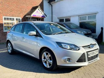 Ford Focus 1.0T EcoBoost Zetec Euro 5 (s/s) 5dr