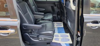 Toyota Noah / Esquire 1.8L HYBRID AUTO 7 SEATS 5 DR