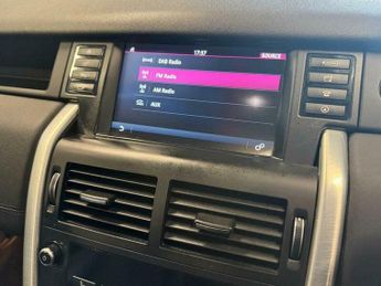 Land Rover Discovery Sport 2.0 TD4 HSE Black Auto 4WD Euro 6 (s/s) 5dr