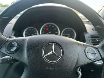 Mercedes-Benz C Class 1.8 C180 BlueEfficiency SE Auto Euro 5 4dr