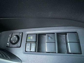 Toyota RAV4 2.5 VVT-h GPF Design SUV 5dr Petrol Hybrid CVT Euro 6 (s/s) (218