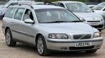 Volvo V70 2.4 SE 5dr
