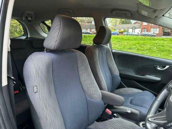 Honda Jazz 1.4 i-VTEC ES Plus CVT Euro 5 5dr