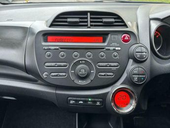 Honda Jazz 1.4 i-VTEC ES Plus CVT Euro 5 5dr