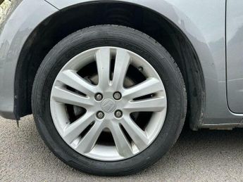 Honda Jazz 1.4 i-VTEC ES Plus CVT Euro 5 5dr