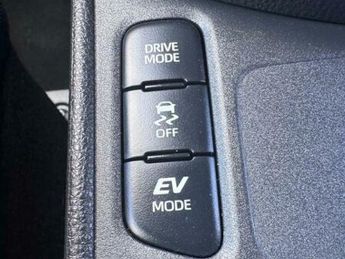 Toyota Yaris 1.5 VVT-h Design E-CVT Euro 6 (s/s) 5dr