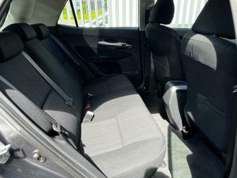 Toyota Auris 1.6 VVT-i TR 5dr