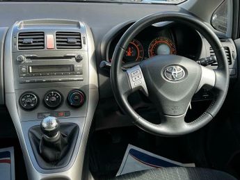 Toyota Auris 1.6 VVT-i TR 5dr