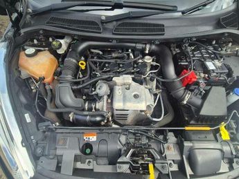 Ford Fiesta 1.0T EcoBoost Titanium Powershift Euro 6 3dr