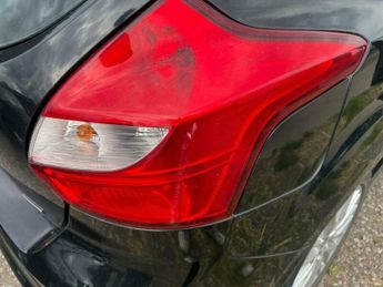 Ford Focus 1.6 Zetec Navigator Powershift Euro 5 5dr