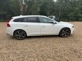 Volvo V60 2.4 D6 R-Design Lux Nav Estate 5dr Diesel Plug-in Hybrid Geartro