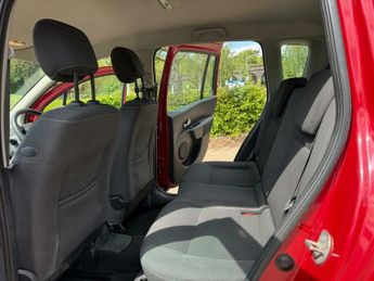 Renault Grand Modus 1.6 VVT Dynamique Auto Euro 5 5dr