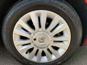 Renault Grand Modus 1.6 VVT Dynamique Auto Euro 5 5dr