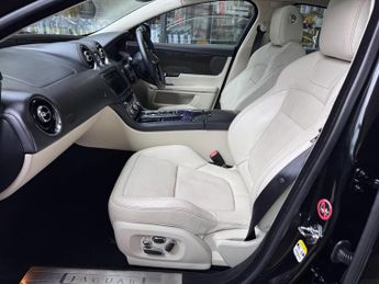 Jaguar XJ D V6 PORTFOLIO