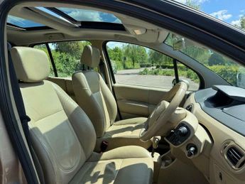 Renault Modus 1.6 16v Initiale 5dr