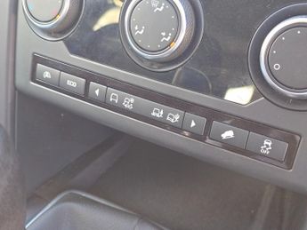 Land Rover Discovery Sport 2.0 TD4 Pure Edition 4WD Euro 6 (s/s) 5dr (5 Seat)