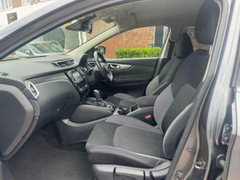 Nissan Qashqai 1.2 DIG-T N-Connecta SUV 5dr Petrol XTRON Euro 6 (s/s) (115 ps)