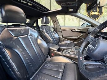 Audi A4 TDI S LINE BLACK EDITION