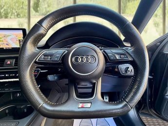 Audi A4 TDI S LINE BLACK EDITION