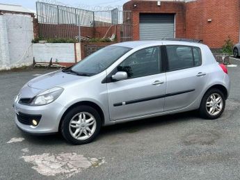 Renault Clio 1.6 VVT Dynamique 5dr