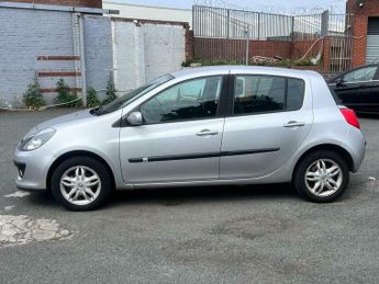 Renault Clio 1.6 VVT Dynamique 5dr
