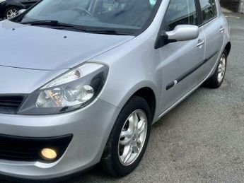 Renault Clio 1.6 VVT Dynamique 5dr