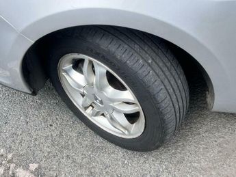 Renault Clio 1.6 VVT Dynamique 5dr
