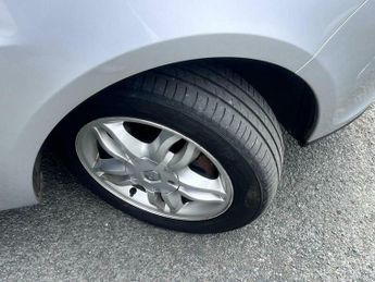 Renault Clio 1.6 VVT Dynamique 5dr