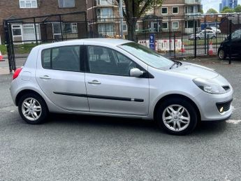 Renault Clio 1.6 VVT Dynamique 5dr