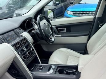 Land Rover Discovery Sport TD4 HSE